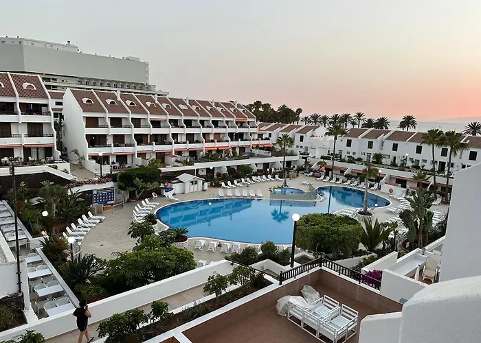 Parque Santiago I * פלאייה דה לאס אמריקס